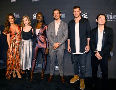 Minka Kelly, Alan Ritchson, Anna Diop, Ryan Potter, Brenton Thwaites, and Teagan Croft at an event for Titans (2018)