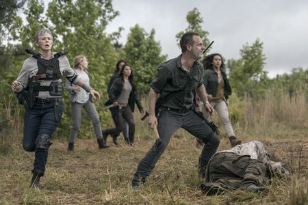 Andrew Lincoln, Melissa McBride, Nicole Barré, Sydney Park, and Lindsley Register in The Walking Dead (2010)