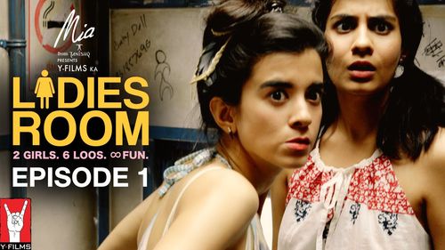 Saba Azad and Shreya Dhanwanthary in Ladies Room (2016)