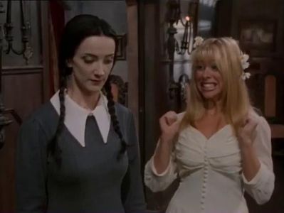 Lisa Calder and Ellie Harvie in The New Addams Family (1998)