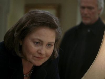 Cherry Jones and James Morrison in 24 (2001)