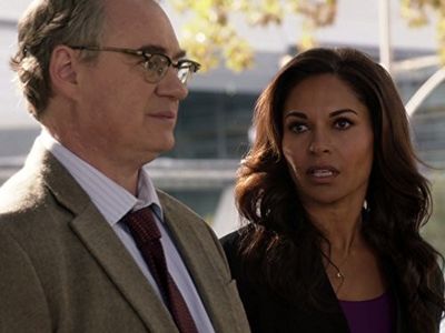 John Billingsley and Salli Richardson-Whitfield in Stitchers (2015)