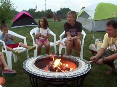 Kate Gosselin, Jonathan Gosselin, and Aaden Gosselin in Jon & Kate Plus 8 (2007)