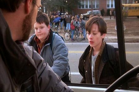 Anthony Edwards, Edward Furlong, and Jason McGuire in Pet Sematary II (1992)