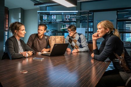 Melanie Marschke, Daniel Steiner, Johannes Hendrik Langer, and Dagny Dewath in Leipzig Homicide: Der rote Punkt (2022)