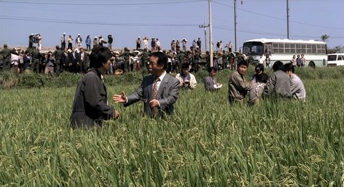 Song Kang-ho, Kim Sang-kyung, Byun Hee-Bong, Roe-ha Kim, and No-shik Park in Memories of Murder (2003)