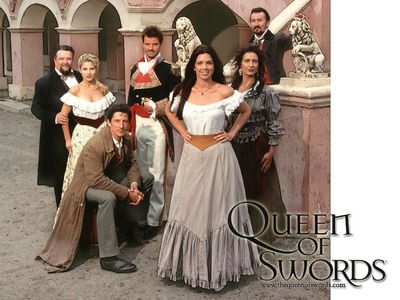 Tacho González, Paulina Gálvez, Anthony Lemke, Elsa Pataky, Valentine Pelka, Tessie Santiago, and Peter Wingfield in Que