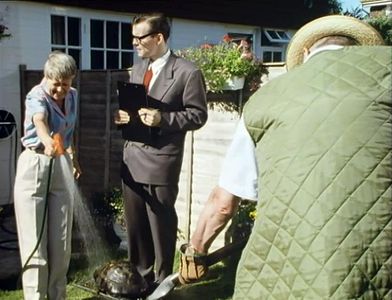 Annette Crosbie, Andrew Powell, and Richard Wilson in One Foot in the Grave (1990)