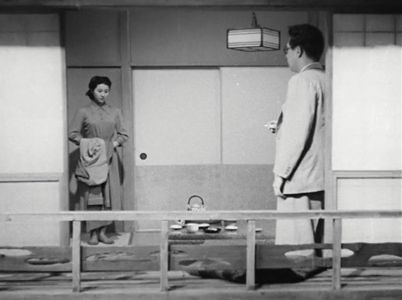 Yûji Hori and Kyôko Kagawa in Ginza Cosmetics (1951)