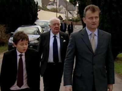 Hugh Dennis, David Ryall, and Tyger Drew-Honey in Outnumbered (2007)