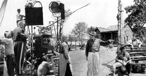 John Ford, George Peppard, Carroll Baker, Milton R. Krasner, Andy Devine, and Claude Johnson in How the West Was Won (19