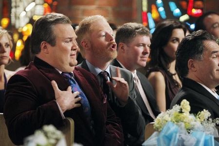 Julie Bowen, Jesse Tyler Ferguson, Eric Stonestreet, and Coleman Lannum in Modern Family (2009)