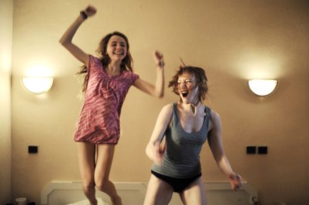 Julie-Marie Parmentier and Nina Rodriguez in No et moi (2010)