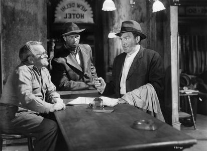 Sterling Hayden, Bernard Gorcey, and Thomas Mitchell in Journey Into Light (1951)