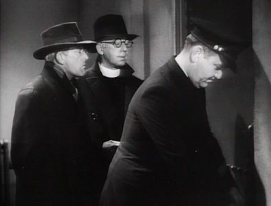 George Irving and Monte Vandergrift in Buried Loot (1935)