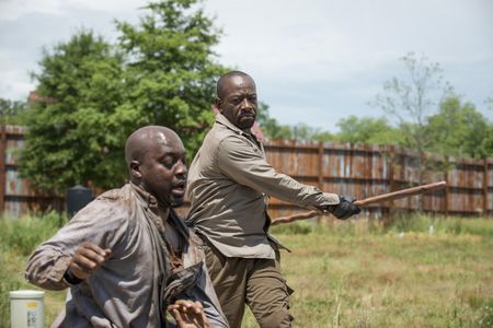 Lennie James and Labrandon Shead in The Walking Dead (2010)