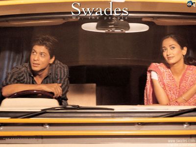 Shah Rukh Khan and Gayatri Joshi in Swades (2004)