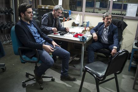 Yüksel Arici, Tuna Orhan, and Ozan Akbaba in Eskiya Dünyaya Hükümdar Olmaz (2015)