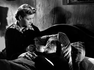 Blanchette Brunoy and Guy Favières in It Happened at the Inn (1943)