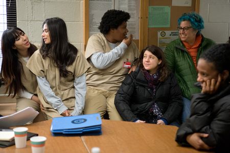 Jenji Kohan, Vicky Jeudy, Jackie Cruz, Adrienne C. Moore, and Diane Guerrero in Orange Is the New Black (2013)