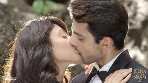 Manjari Fadnnis and Himansh Kohli in Jeena Isi Ka Naam Hai (2017)