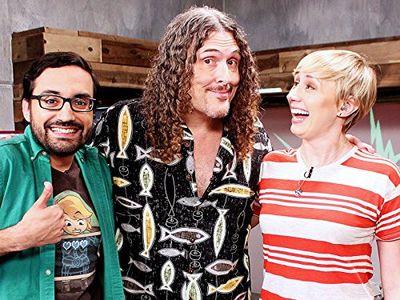 'Weird Al' Yankovic, Amy Vorpahl, and Hector Navarro in Mothership (2016)