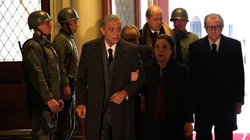 Pompeyo Audivert, Roberto Carnaghi, Susana Lanteri, Jean Pierre Noher, and Lorenzo Quinteros in El Almuerzo (2015)