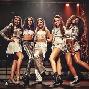 Ana Golja, Michelle DeFraites, Carlye Tamaren, Zonta, and Amelia Milo in Drama Drama (2019)