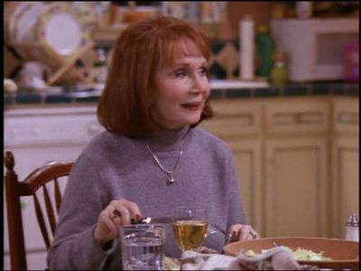 Katherine Helmond in Everybody Loves Raymond (1996)