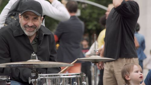 Dave Attell in Bumping Mics with Jeff Ross & Dave Attell (2018)