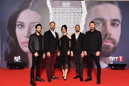 Mehmet Özgür, Kadir Dogulu, Devrim Özkan, Ümit Kantarcilar, and Baran Bölükbasi at an event for Vuslat (2019)