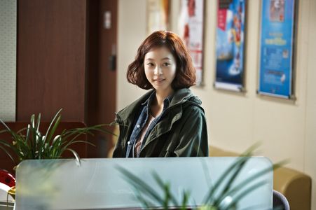 Ye-seul Han in Penny Pinchers (2011)