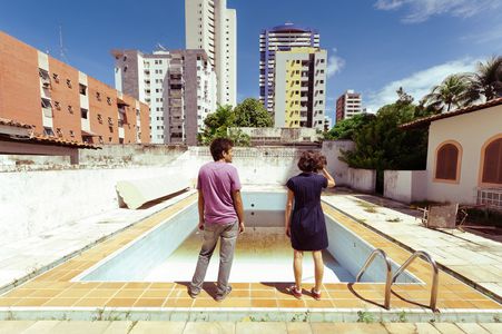 Gustavo Jahn and Irma Brown in Neighboring Sounds (2012)