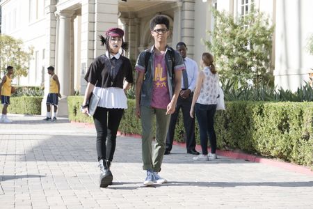 Lyrica Okano and Rhenzy Feliz in Runaways (2017)