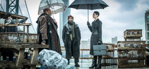 Laurence Fishburne, Jason Mantzoukas, and Asia Kate Dillon in John Wick: Chapter 3 - Parabellum (2019)