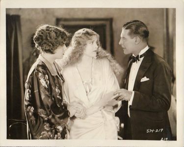 Lawrence Gray, Fay Lanphier, and Esther Ralston in The American Venus (1926)