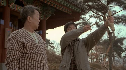 Gye-nam Myeong and Kim Young-min in Address Unknown (2001)