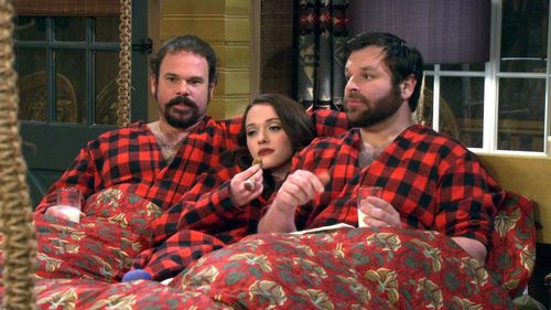 Kat Dennings, Michael Dunn, and Jeff Howard in 2 Broke Girls (2011)