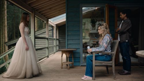 Christine Bottomley, Jessica Barden, and Alexandria Riley in The End of the F***ing World: Episode #2.6 (2019)