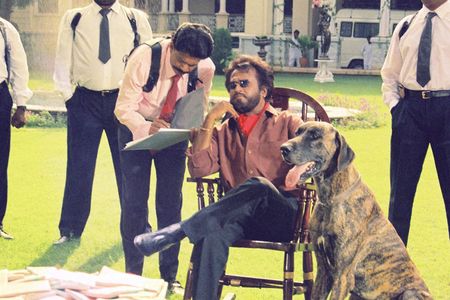 Janakaraj and Rajinikanth in Baasha (1995)