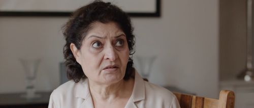 Taru Devani in Arifa (2019)