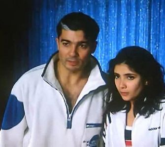 Khaled Nabawy and Mona Zaki in Omar 2000 (2000)