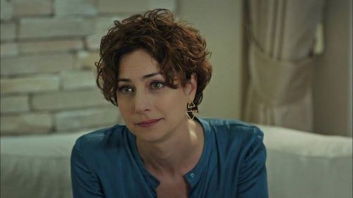 Sanem Çelik in Eskiya Dünyaya Hükümdar Olmaz (2015)