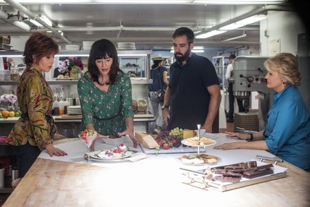 Candice Bergen, Jane Fonda, Mary Steenburgen, and Bill Holderman in Book Club (2018)