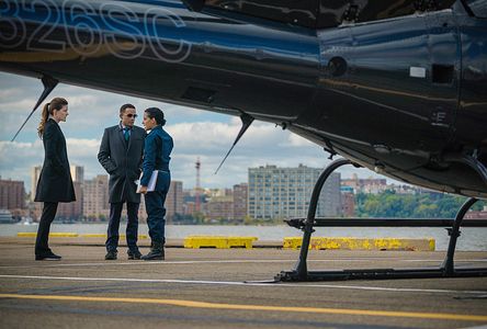 Hill Harper, Jennifer Carpenter, and Zabryna Guevara in Limitless (2015)