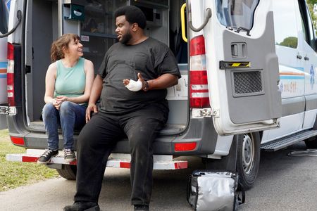 Craig Robinson and Claudia O'Doherty in Killing It (2022)