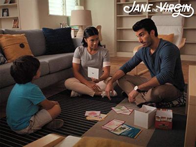 Justin Baldoni, Gina Rodriguez, and Elias Janssen in Jane the Virgin (2014)