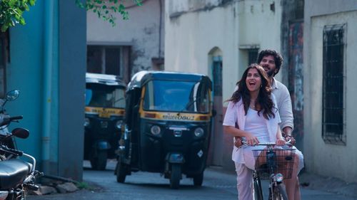 Shreya Dhanwanthary and Dulquer Salmaan in Chup (2022)