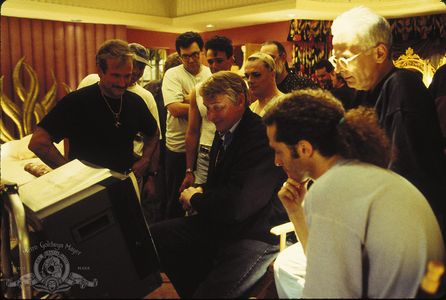 Robin Williams, Hank Azaria, Nathan Lane, Mike Nichols, and Kirby Mitchell in The Birdcage (1996)