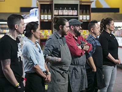 Bobby Marcotte, Antonia Lofaso, Jet Tila, Carl Ruiz, Phillip Frankland Lee, and Michelle Minori in Guy's Grocery Games: 